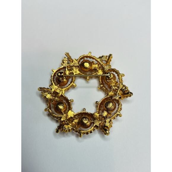 Vintage Circle Brooch Pin Faux Pearl Rhinestones Gold Tone Rope Nautical 2” - Picture 4 of 6